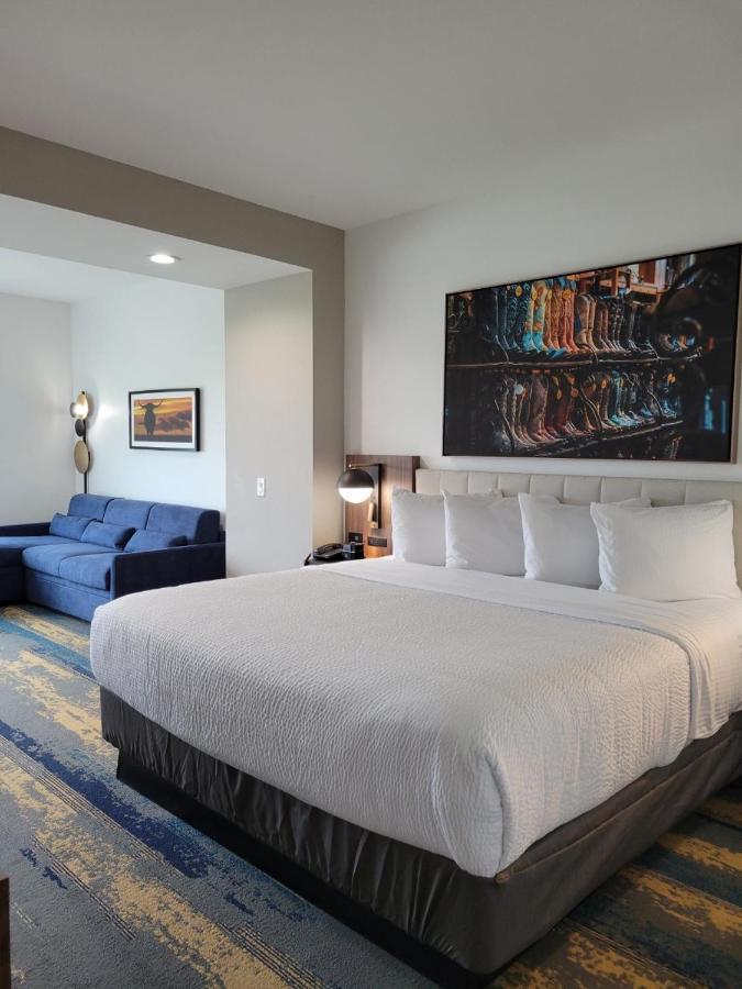 La Quinta Inn & Suites By Wyndham تيريل المظهر الخارجي الصورة