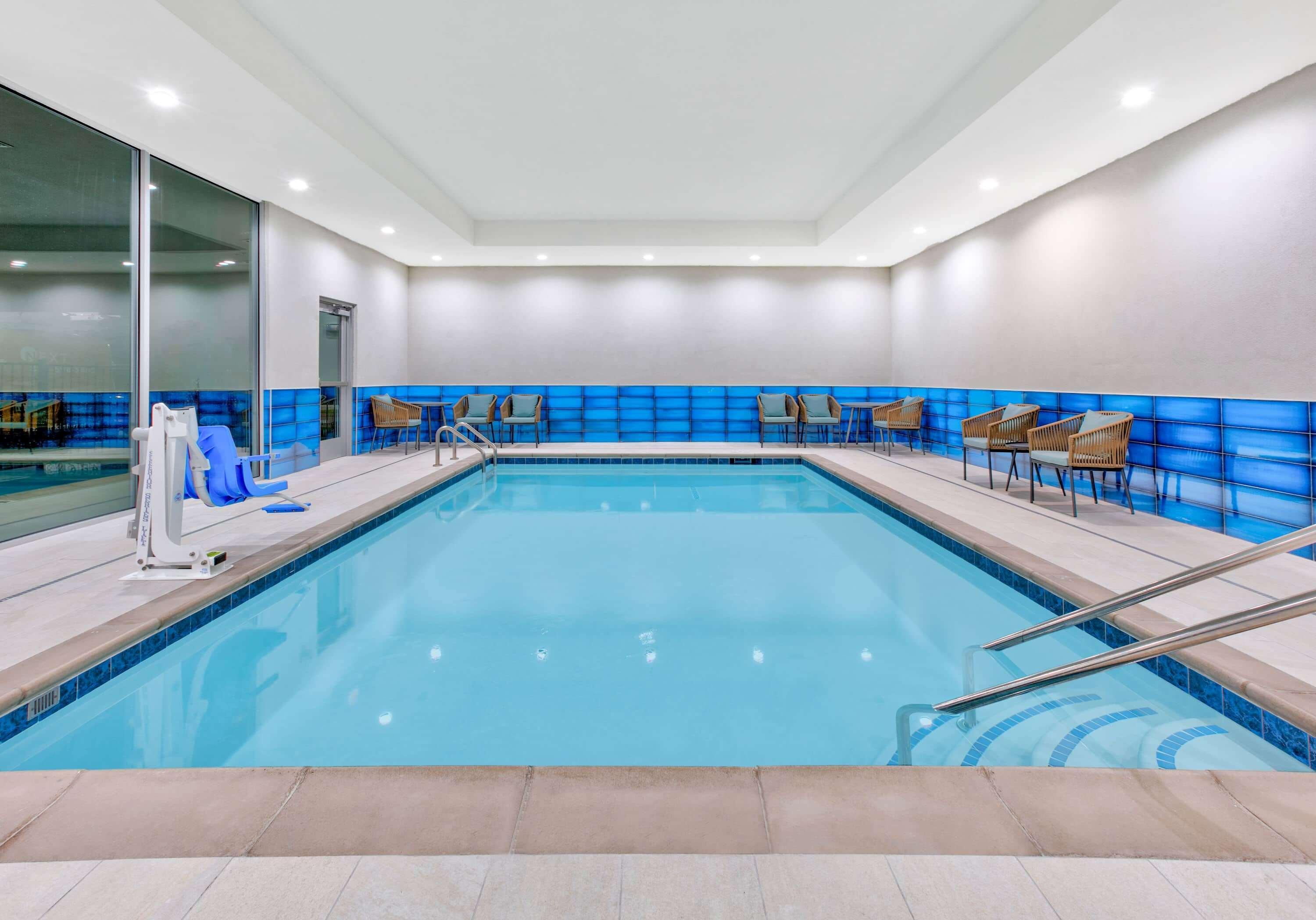 La Quinta Inn & Suites By Wyndham تيريل المظهر الخارجي الصورة