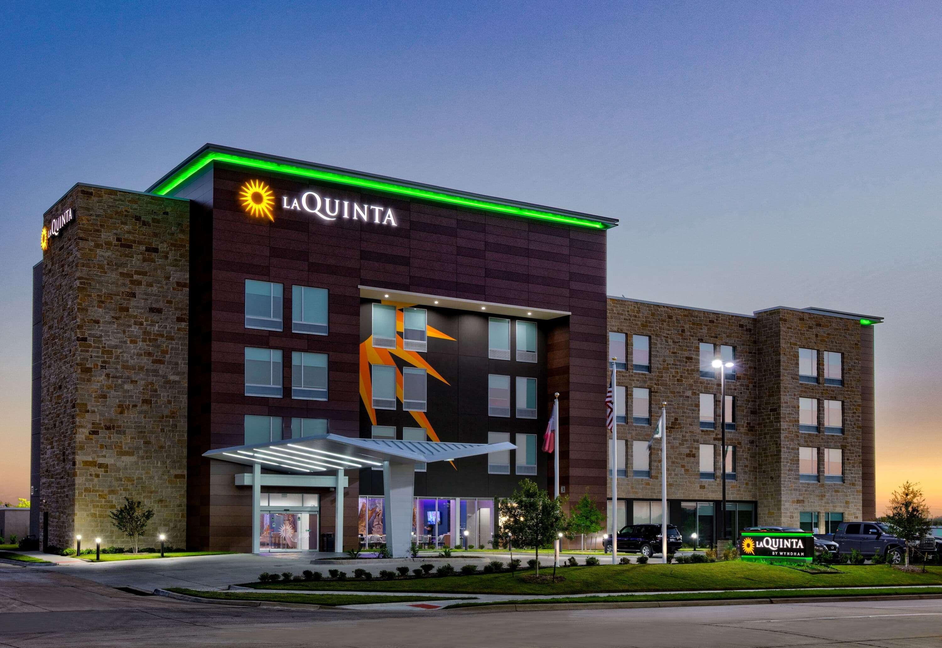 La Quinta Inn & Suites By Wyndham تيريل المظهر الخارجي الصورة
