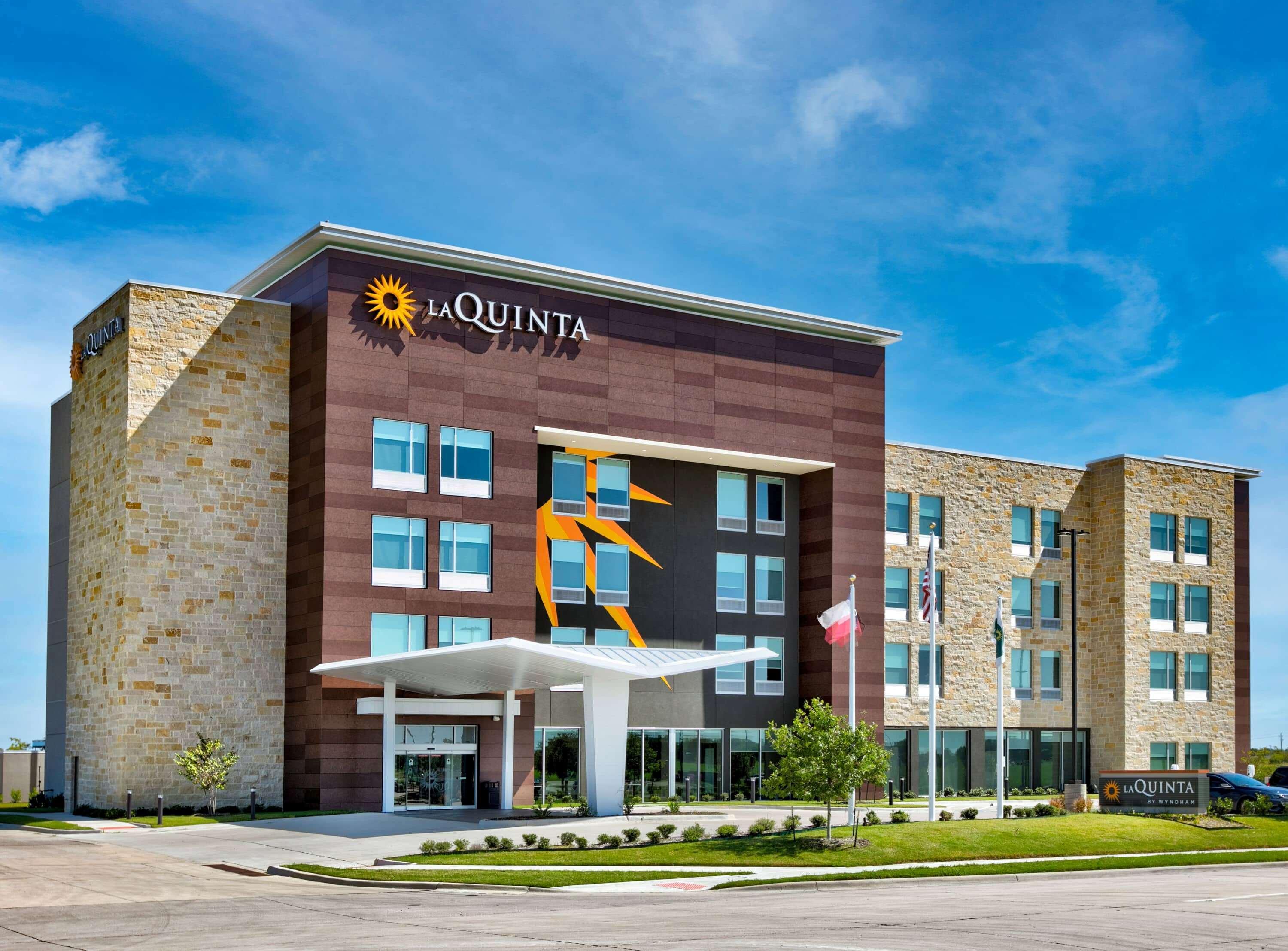 La Quinta Inn & Suites By Wyndham تيريل المظهر الخارجي الصورة